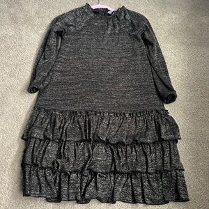 Girls dress size 14 sweater knit type of dress hits below the knee